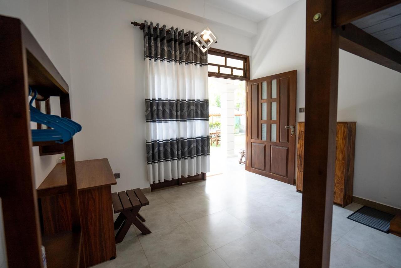 Plantation Surf Inn&Restaurant Midigama-Est Extérieur photo
