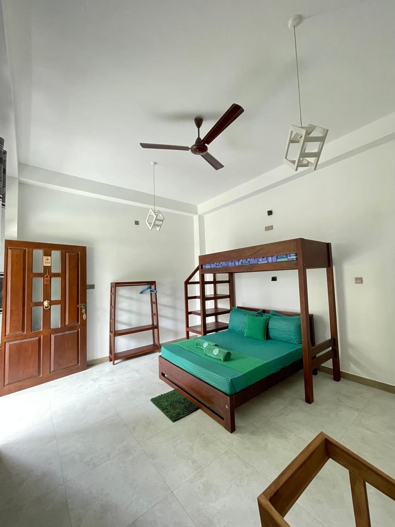 Plantation Surf Inn&Restaurant Midigama-Est Extérieur photo