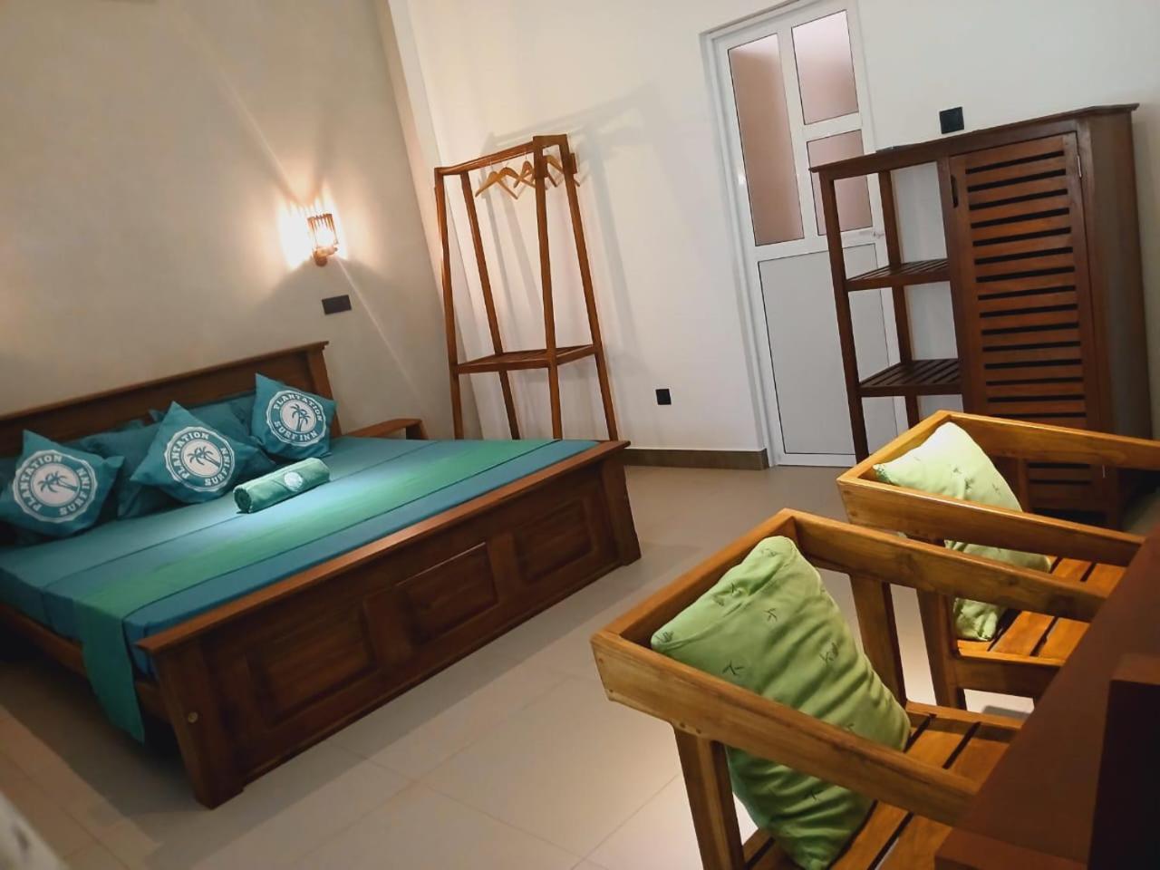 Plantation Surf Inn&Restaurant Midigama-Est Extérieur photo
