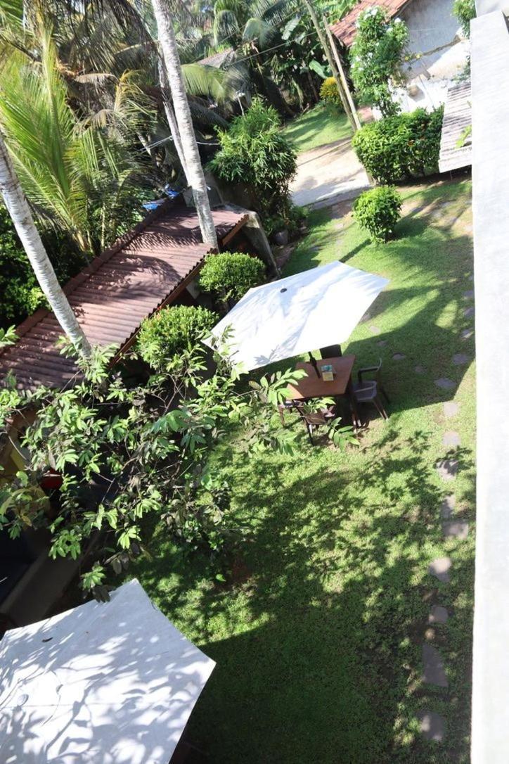Plantation Surf Inn&Restaurant Midigama-Est Extérieur photo